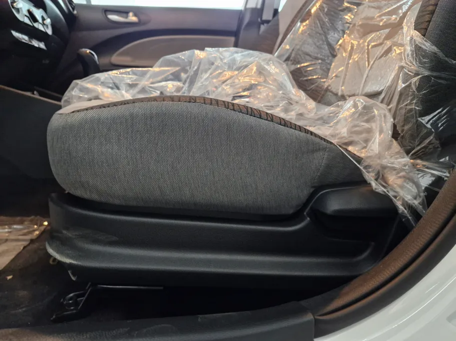 2027 Kia Pegas GL 