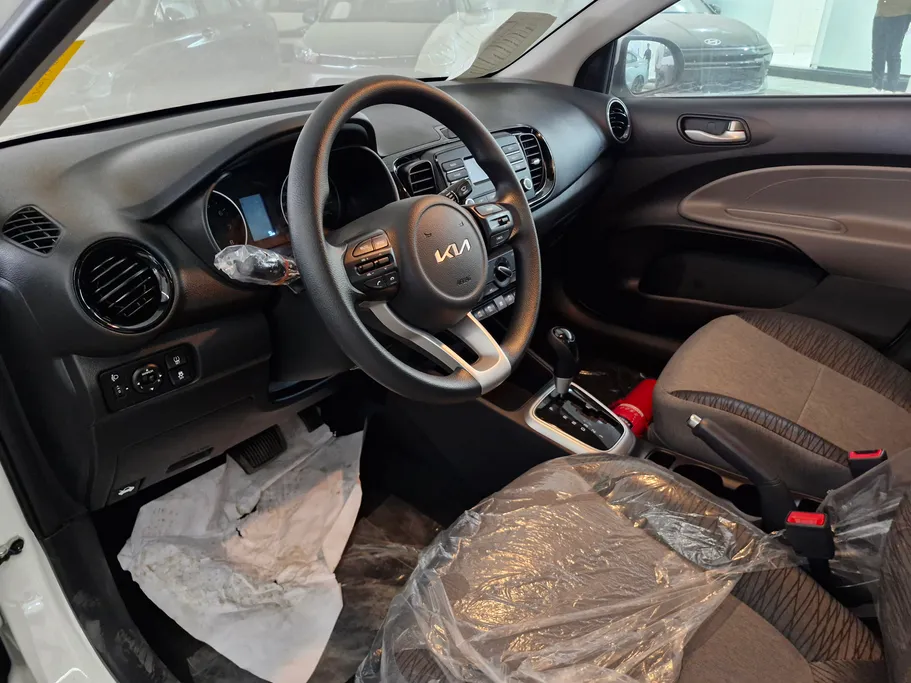 2027 Kia Pegas GL 