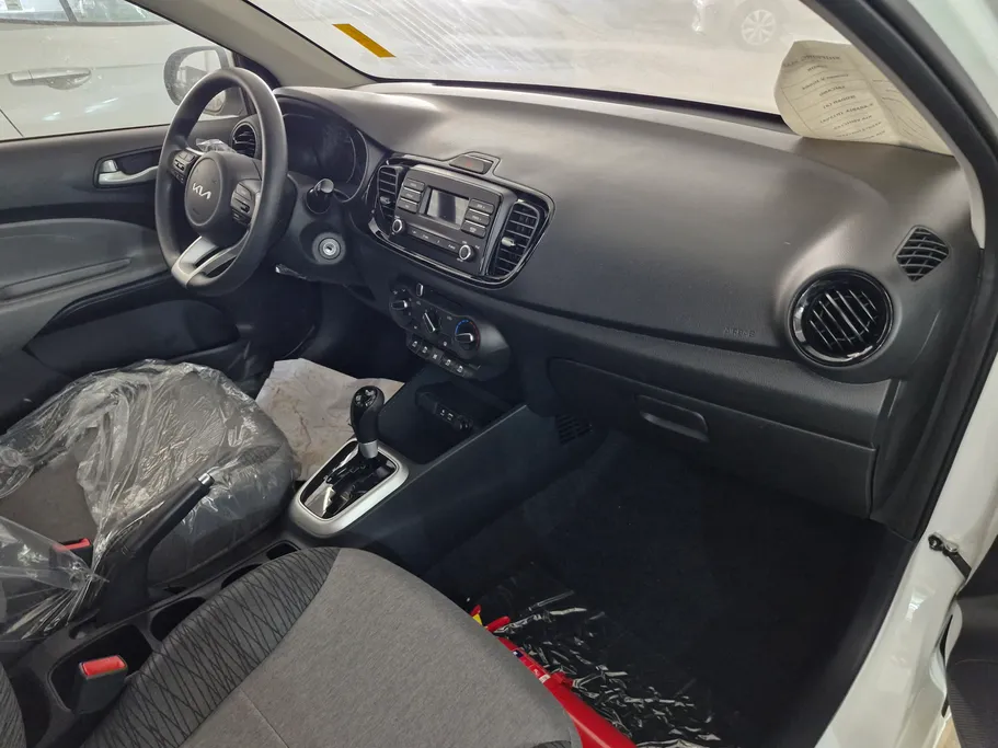 2027 Kia Pegas GL 