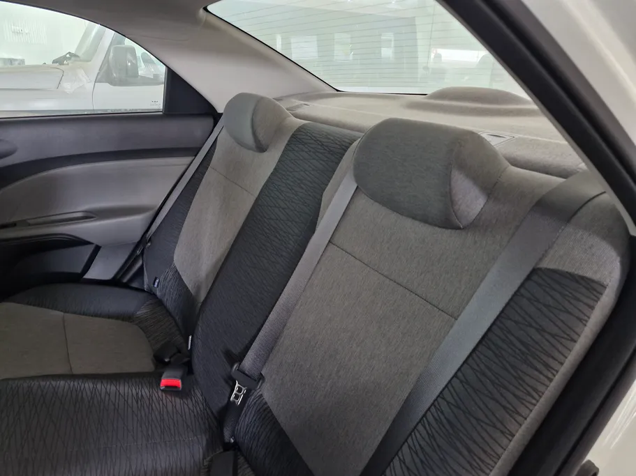 2027 Kia Pegas GL 