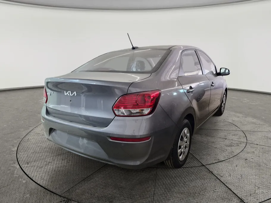 2027 Kia Pegas GL 