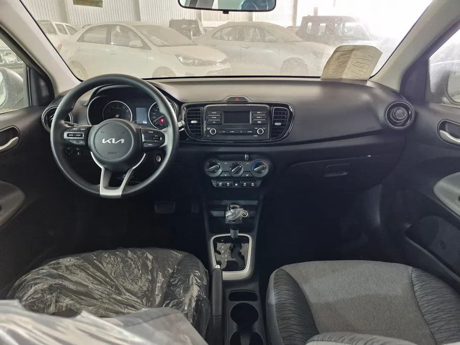 2027 Kia Pegas GL 