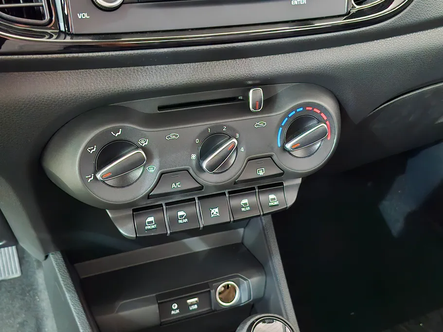 2027 Kia Pegas GL 
