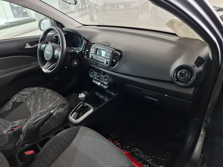 2027 Kia Pegas GL 