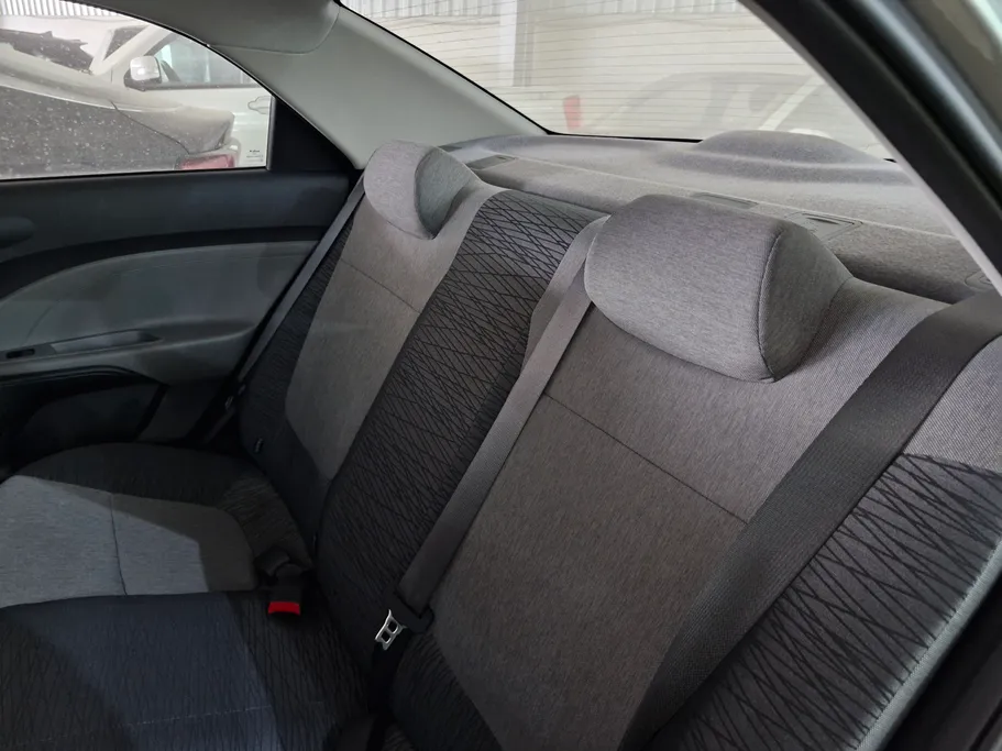 2027 Kia Pegas GL 