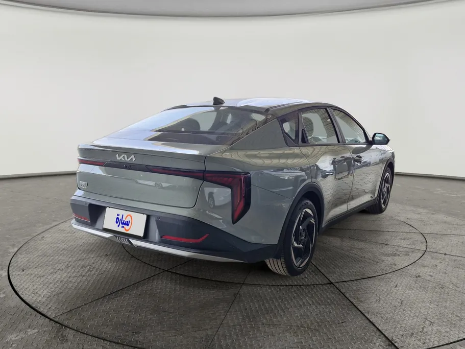 2027 Kia K4 GLS 