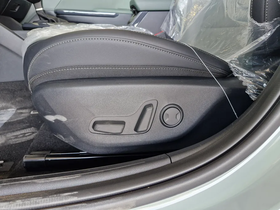 2027 Kia K4 GLS 