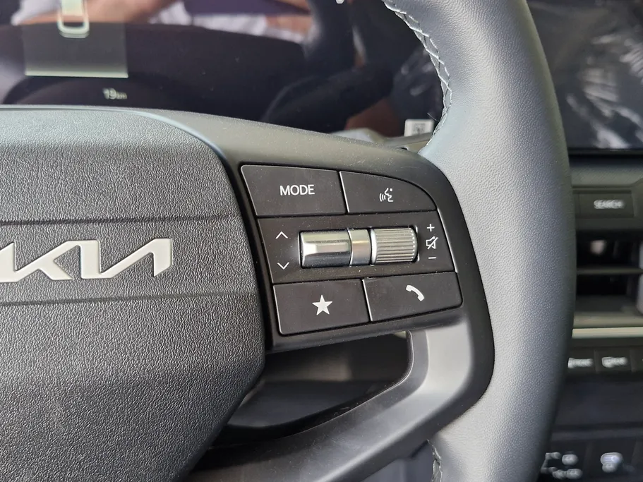 2027 Kia K4 GLS 