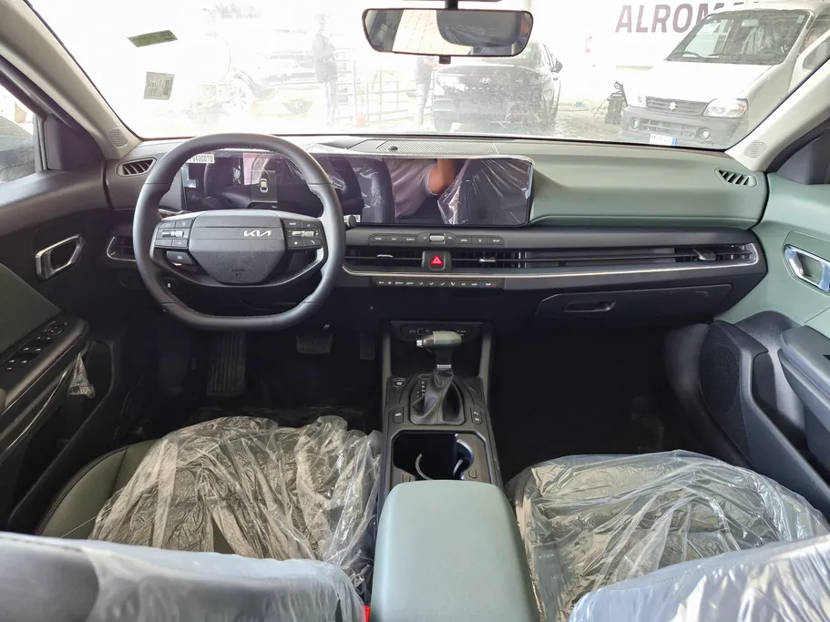 2027 Kia K4 GLS 