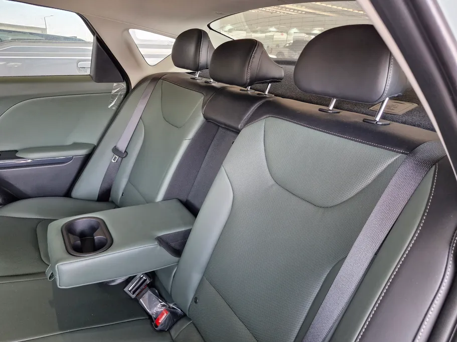2027 Kia K4 GLS 