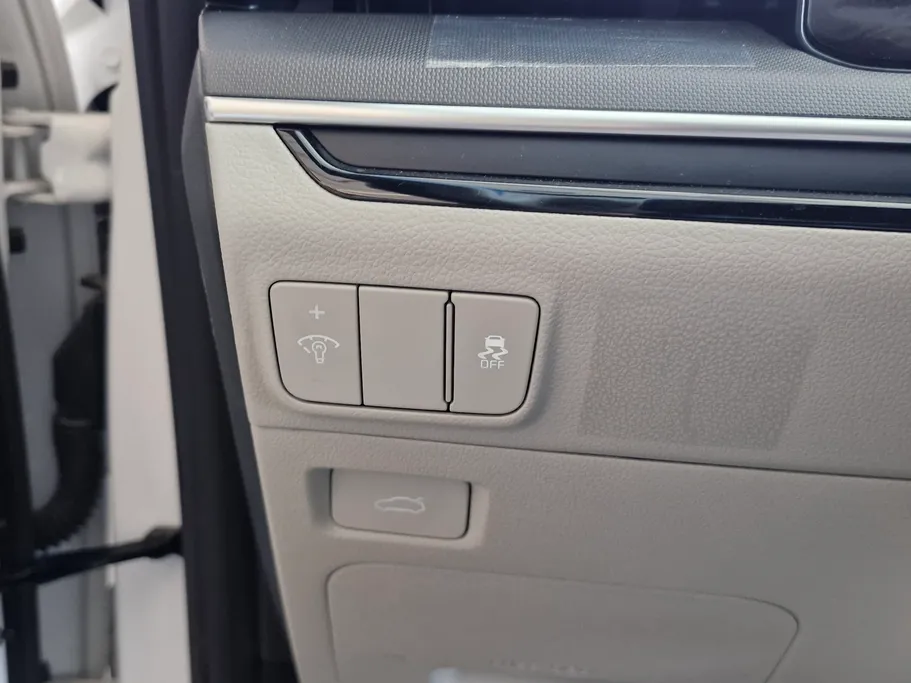 2027 Kia K5 GL Panorama 