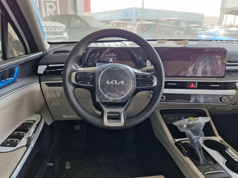 2027 Kia K5 GL Panorama 