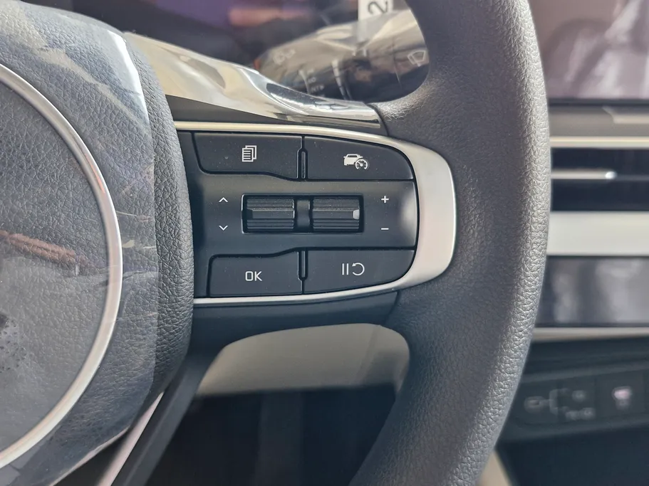2027 Kia K5 GL Panorama 