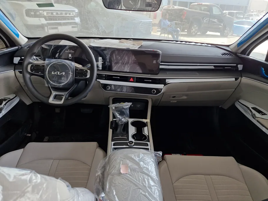 2027 Kia K5 GL Panorama 