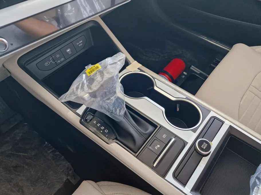 2027 Kia K5 GL Panorama 