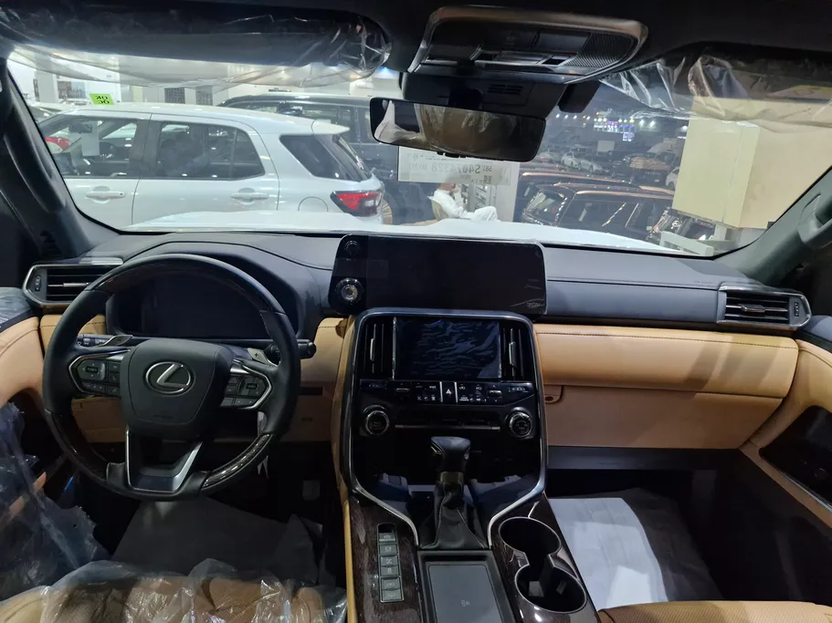 2025 Lexus LX 600 BB Elite 