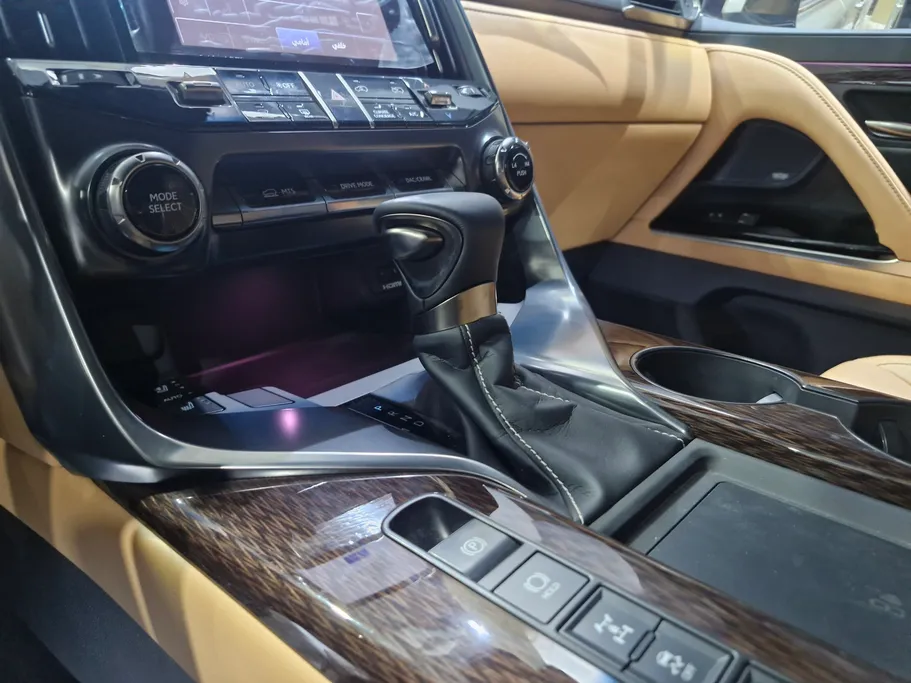 2025 Lexus LX 600 BB Elite 