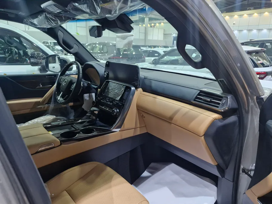 2025 Lexus LX 600 BB Elite 