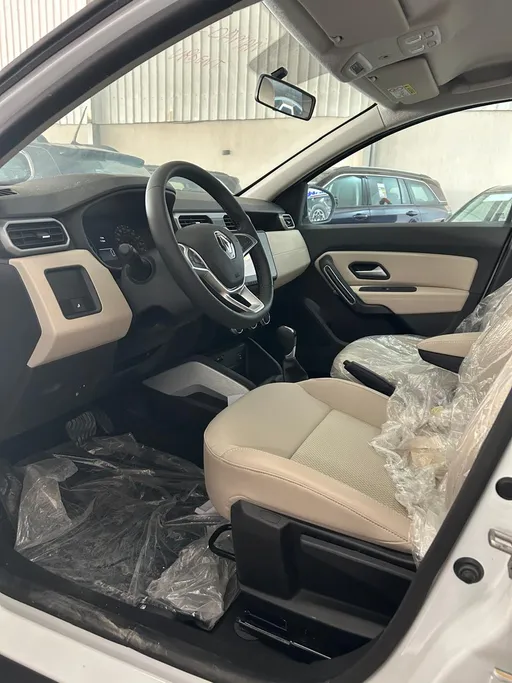 2025 Renault Duster LE 