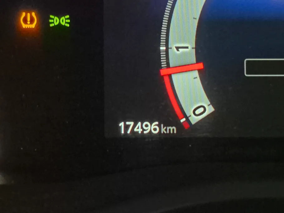 تويوتا كامري E 2025 