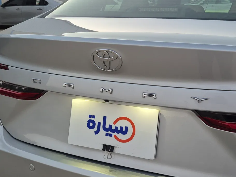 تويوتا كامري E 2025 