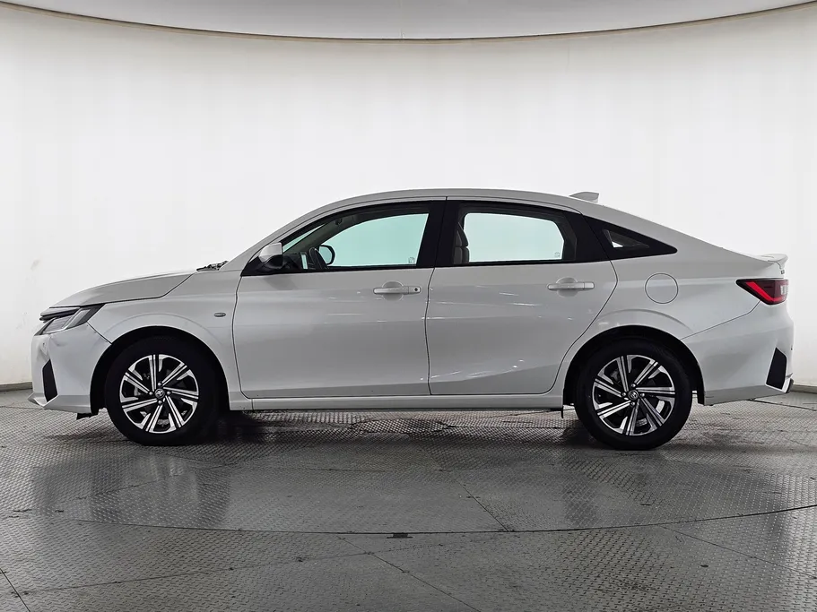 2023 تويوتا Yaris  Y Plus 