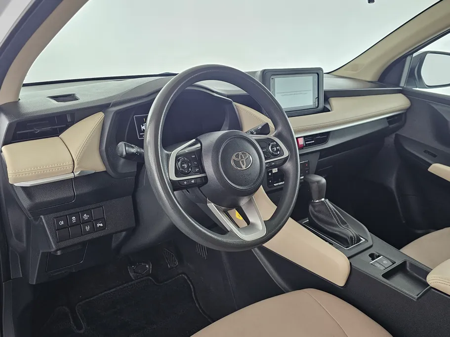 2023 تويوتا Yaris  Y Plus 