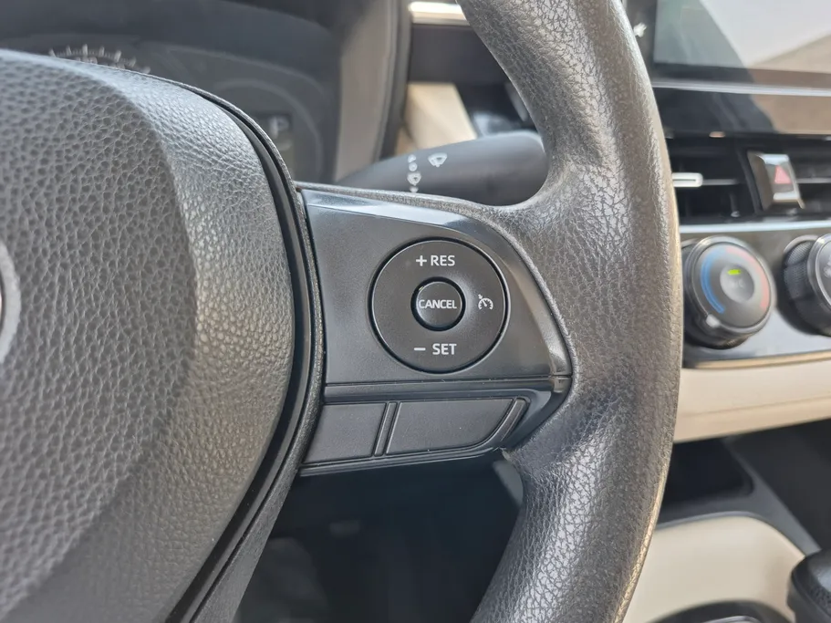 2024 تويوتا Corolla XLI 