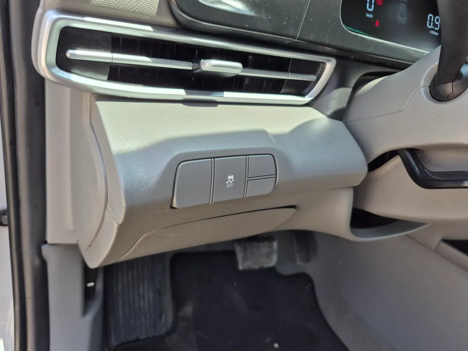 2024 Hyundai Elantra Fleet 
