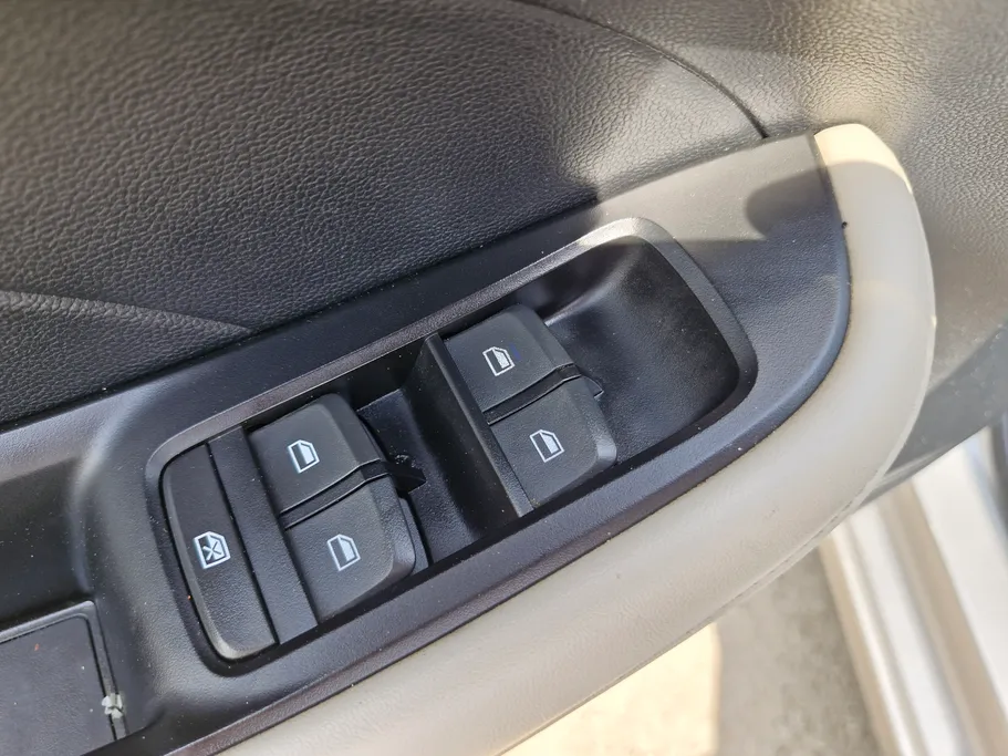 2023 MG 5 STD 