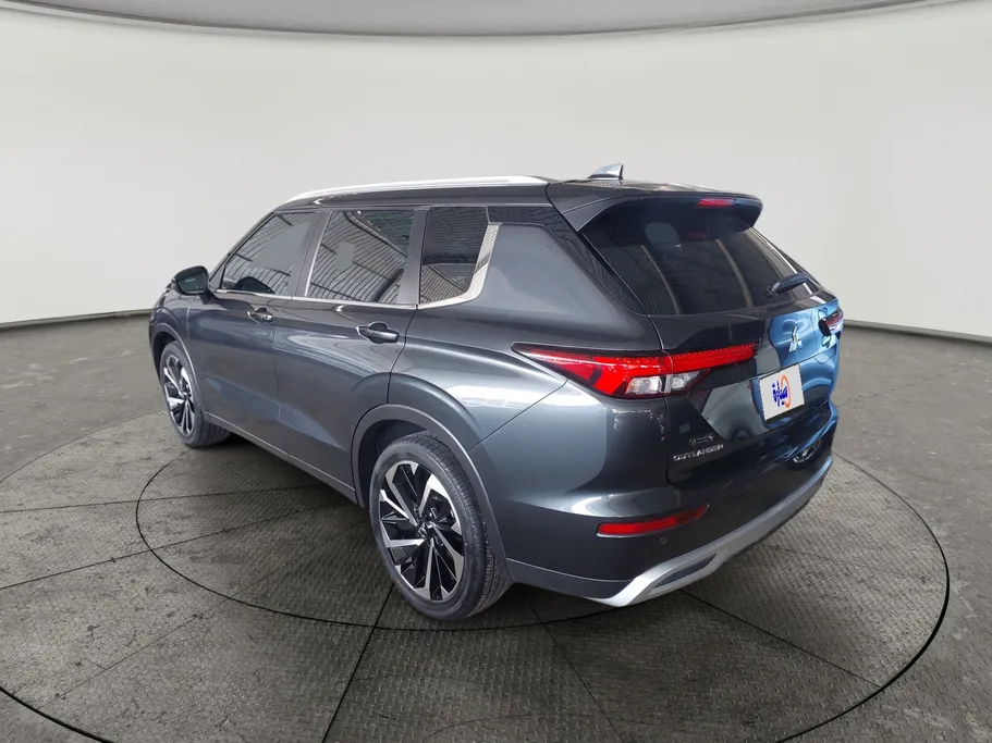 2025 Mitsubishi Outlander CLS 