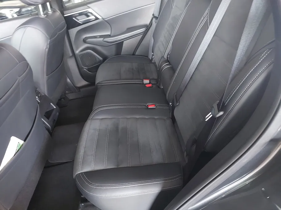 2025 Mitsubishi Outlander CLS 