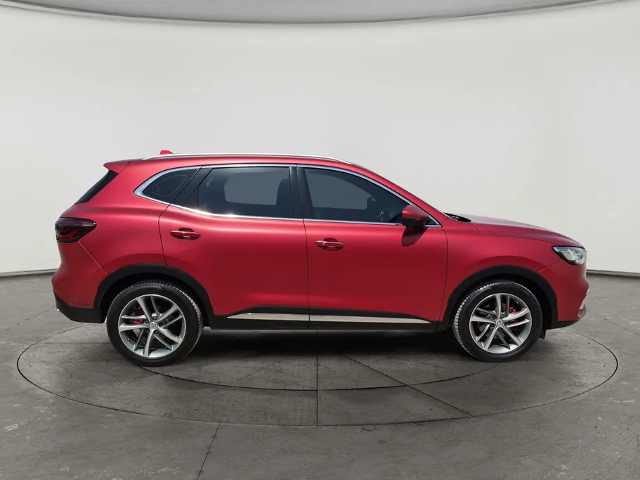 2022 MG HS LUX 