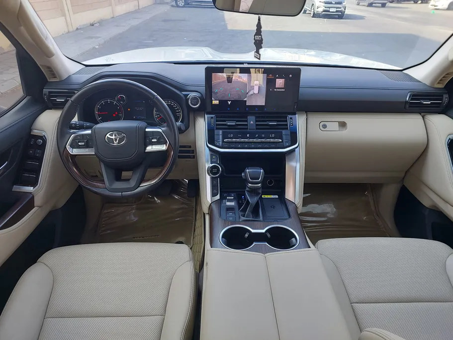 تويوتا لاندكروزر GXR 2023 