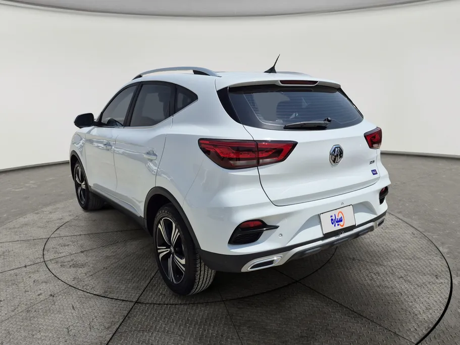 2024 MG ZS LUX 