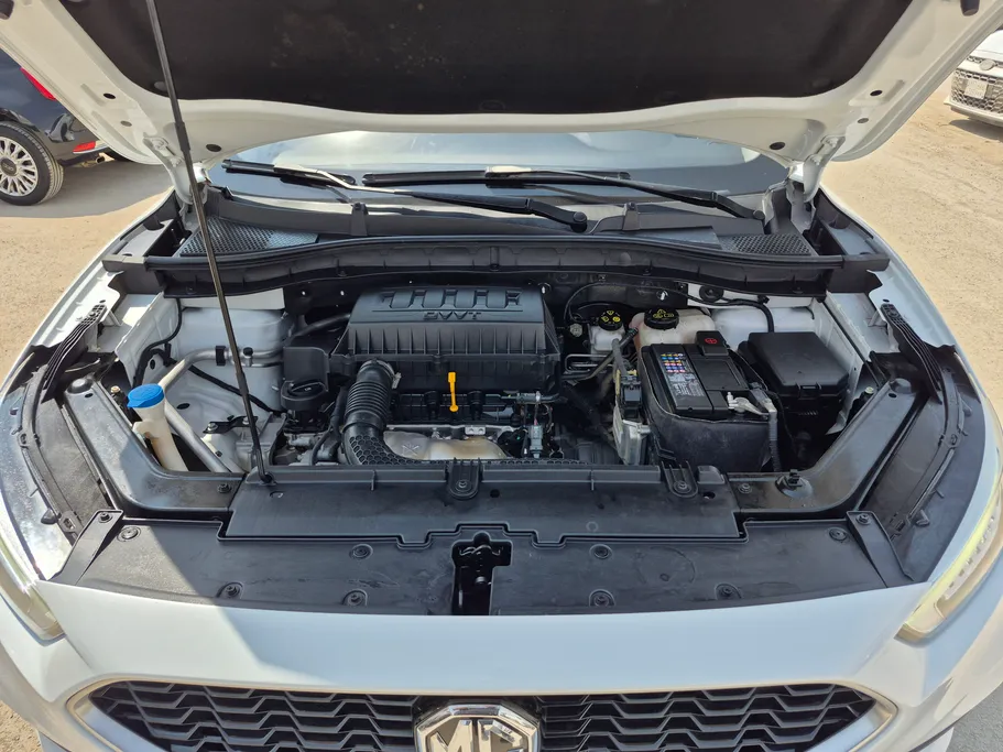 2024 MG ZS LUX 