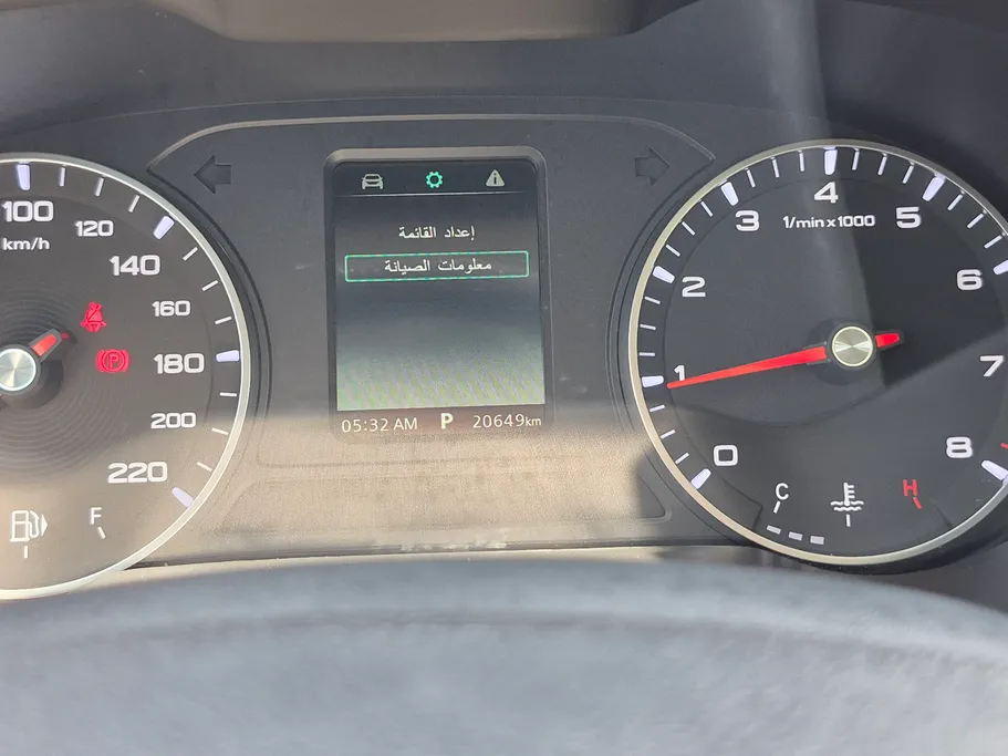 2024 MG ZS LUX 