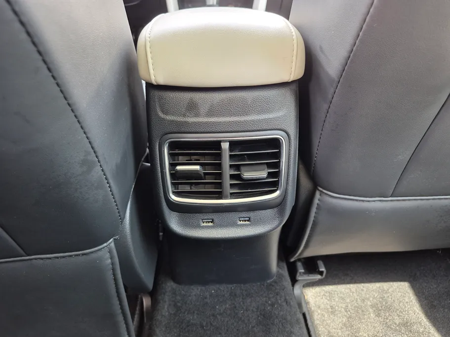 2024 MG ZS LUX 