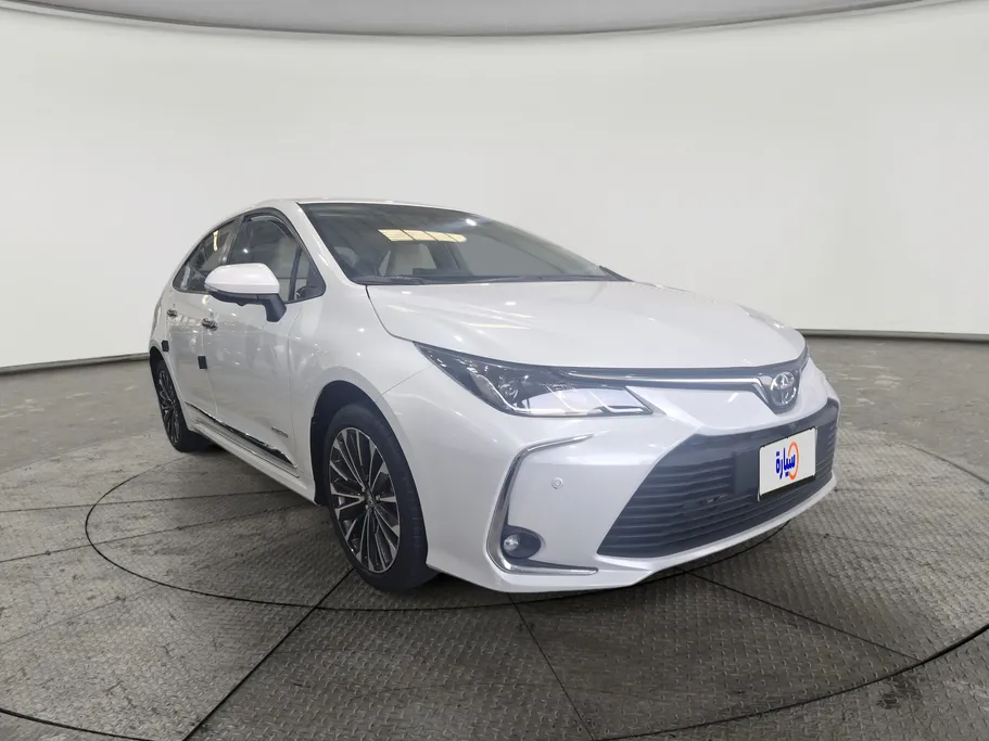 تويوتا كورولا XLI Executive Moonroof 2025 