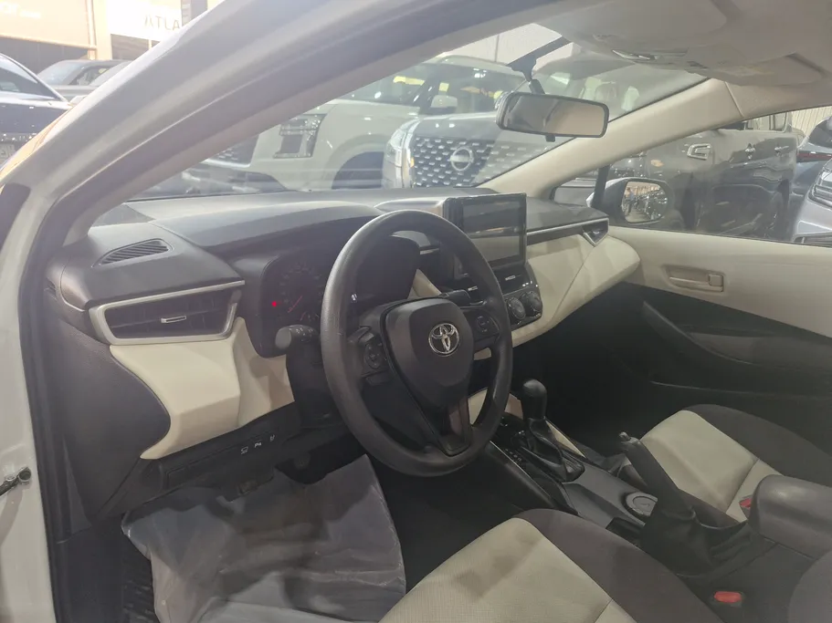 تويوتا كورولا XLI Executive Moonroof 2025 