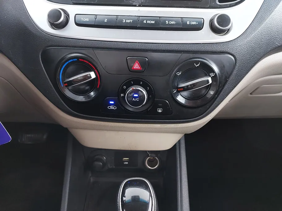 2022 Hyundai Accent Smart 