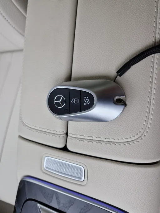 2026 Mercedes E 200 