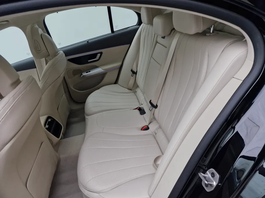2026 Mercedes E 200 