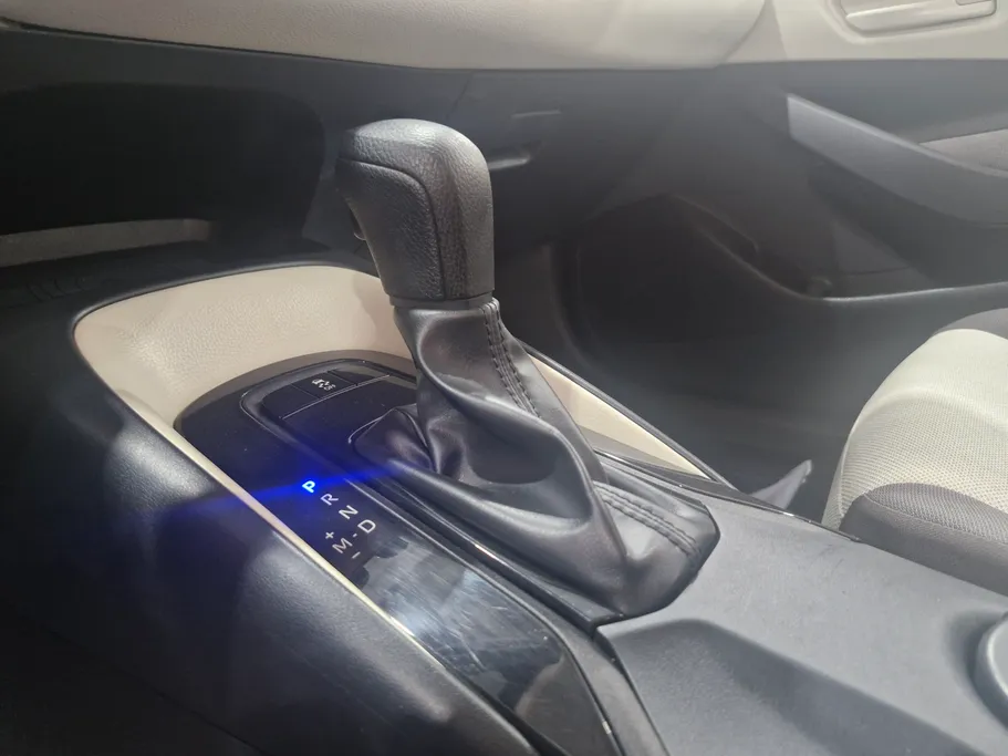 2025 Toyota Corolla XLI Executive Moonroof 