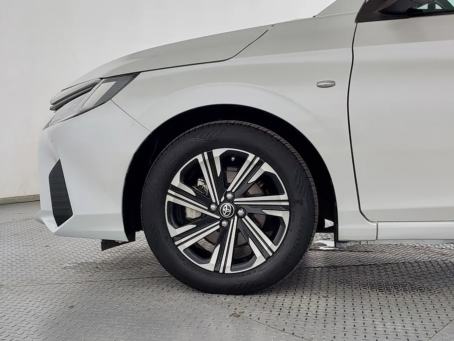 2024 تويوتا Yaris  Y Plus 