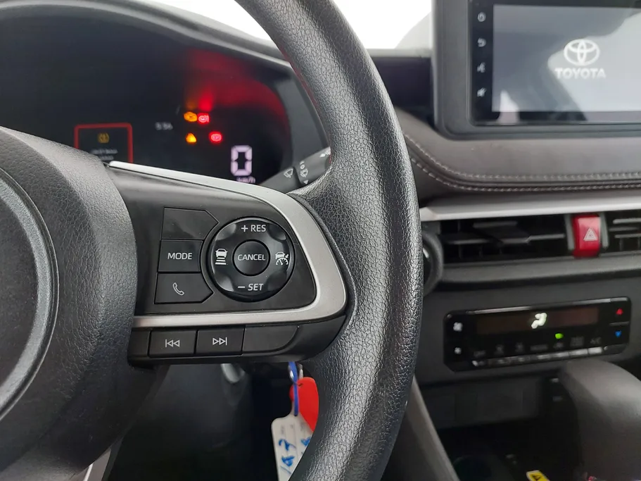 2024 تويوتا Yaris  Y Plus 