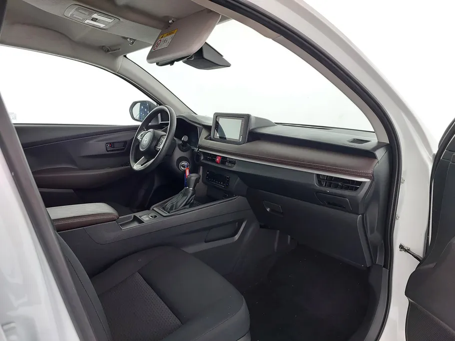 2024 تويوتا Yaris  Y Plus 