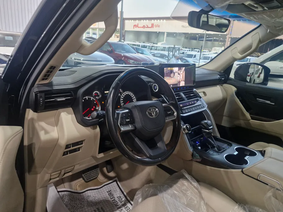 تويوتا لاندكروزر GXR4 2024 