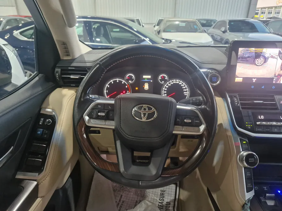 تويوتا لاندكروزر GXR4 2024 