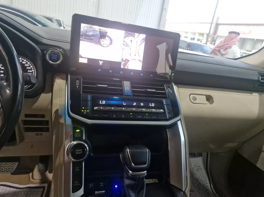 تويوتا لاندكروزر GXR4 2024 